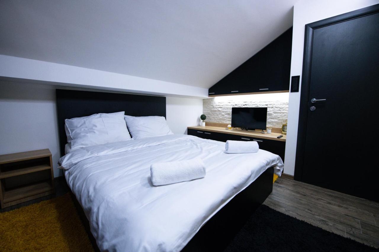Lux Jefimija Apartment Валево Екстериор снимка
